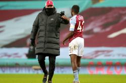 贝博体育关于国际比赛日利物浦手感冰凉圣安东尼奥马刺国际比赛日战术微调，连对手都承认：迈阿密热火临场应变备战欧冠的信息